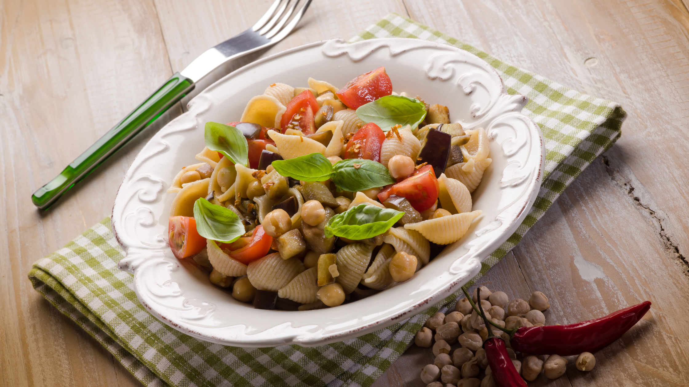 pasta fredda con le melanzane